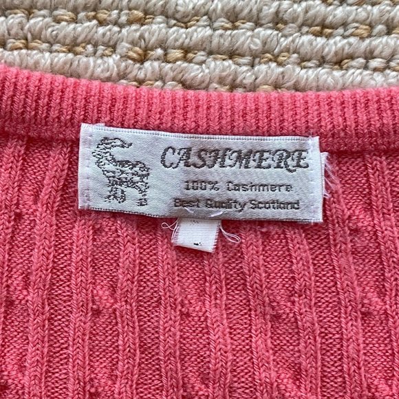 pink scottish cashmere cable-knit short-sleeved sweater - Picture 5 of 6